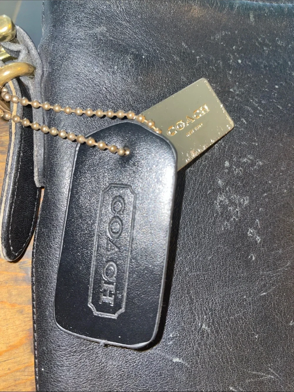 Vintage Coach Equestrian Slim Bucket 9806 Black Leather Shoulder Bag